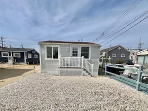 Sandy Toes & Salty Kisses Beach Cottage! - Image 2