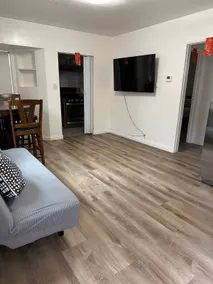 Private quiet front house - Image 2
