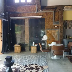 Tim T Studio Art of living - Image 3