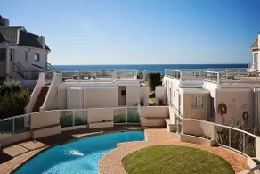 Seaside Retreat with stunning sea views - Image 3