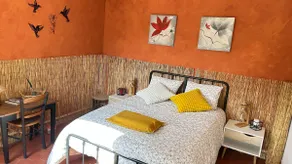 quiet country house - Image 2