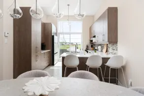 Modern 2BR | Near Airport + Free Parking - Image 4