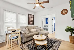 Modern 3BD | Walk to UM Stadium + Free Parking - Image 2