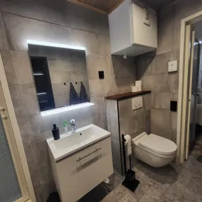 Cozy studio with a wood burning sauna - Image 5