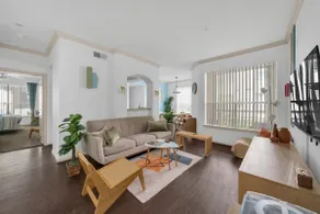 The Blues By the Galleria 2 Bedrooms 3 Beds 2Bath - Image 2