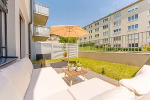 revLIVING Garden Suite Krems with small garden - Image 3