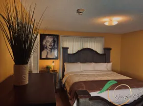 Stay Peachy, Stay Chic - Modern Southern Charm - Image 3