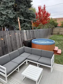 Backyard Guest House with Hot Tub - Image 2