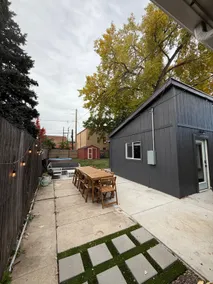 Backyard Guest House with Hot Tub - Image 4