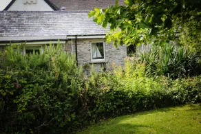 Cosy Coastal Cottage with Sea & Castle Views. - Image 2