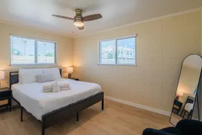 Pollux | 2bd/1bt Tempe Jewel - Image 5