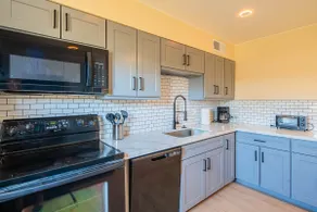 Pollux | 2bd/1bt Tempe Jewel - Image 4