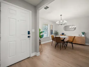 Spacious 3BR, outside San Antonio - Sleeps up to 8 - Image 3
