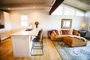 Peaceful Riverside Getaway - Image 4