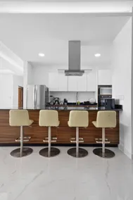Exclusive Beachfront Penthouse in Mazatlán - Image 4