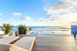 Exclusive Beachfront Penthouse in Mazatlán - Image 2
