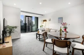 The Watermark—Southbank Sanctuary with Yarra Views - Image 2