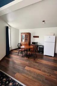 Harvey’s Old Town Retreat - Image 3