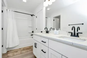 The Modern Getaway | 3BR | Workspace + Downtown - Image 4