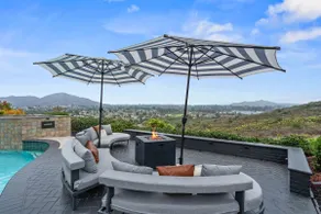 Surf to Skyline | 6BR Luxury Stay w/ Stunning View - Image 3