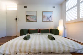 Freshwater Coastal Hideaway - 1 bedroom sleeps 4 - Image 3