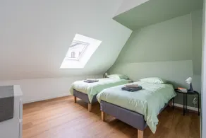 • Gina • 4 pers./ 3 beds/ 1 min train station/ city center - Image 4