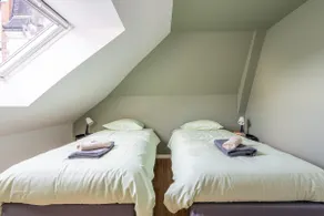 • Gina • 4 pers./ 3 beds/ 1 min train station/ city center - Image 3