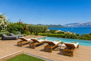 Merveilleuse villa avec barbecue, jardin et terrasse - Image 2