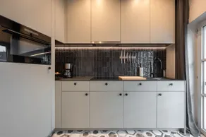 3BR Apartment & 1LR 10 Min Walk to Ghent City Centre with Free WIFI - Image 4