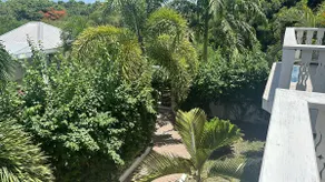 Modern 1BR w/ Pool & Balcony - 5 Mins from Airport - Image 5