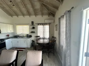 Modern 1BR w/ Pool & Balcony - 5 Mins from Airport - Image 3