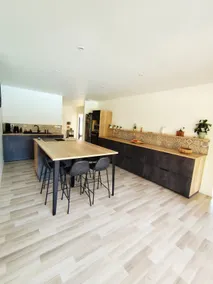 Large quiet house and 15 km from the beach - Image 3