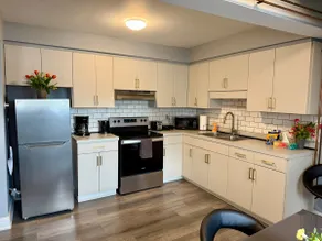 Downtown Hamilton Gem | Walkable & Modern Suite - Image 2