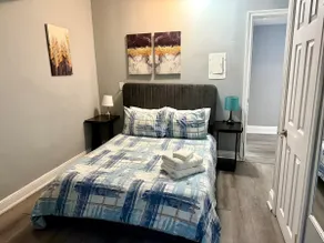 Downtown Hamilton Gem | Walkable & Modern Suite - Image 4