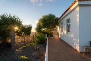 Casa Yang - Design Home with Sea and Sunsetview - Image 4