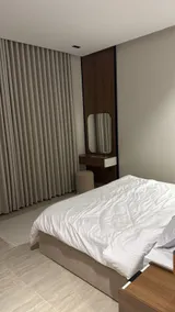 Room and hall with self check-in - Image 2