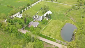 Simple Farmhouse Stay on a Peaceful Estate - Image 3