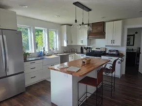The Farmhouse - Image 3