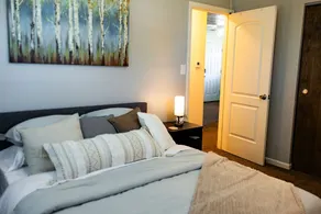 South Dayton Modern Hub | Fast WiFi - Image 2