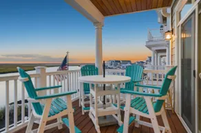 Linens Included • A+ Bay Views • 5BR w/ Elevator - Image 4