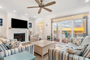 Linens Included • A+ Bay Views • 5BR w/ Elevator - Image 3