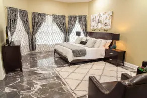 The Lush Escape, Luxury retreat In Milton. - Image 5