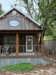 Rustic Farm House Charm - Short Drive to Ft. Worth - Image 3