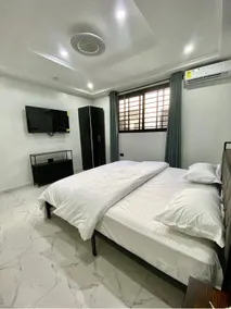 Lugard Homes two bedrooms No2 with Starlink WiFi - Image 3