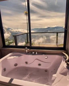 House in the Cloud Cabin with Jacuzzi, Terrace and Bbq - Image 2