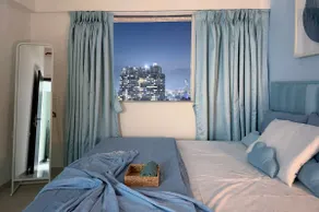 It's Sky High 33rd Floor Blue Suite | City Views - Image 3