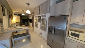 Susan's downtown Athens luxury flat. - Image 5