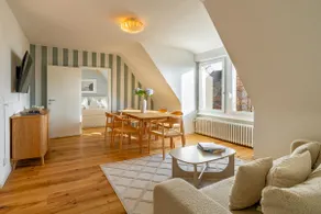 Vertical Suite · 4-Room City View Apartment - Image 4