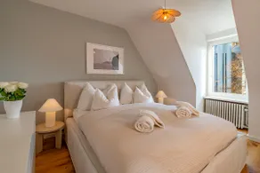Vertical Suite · 4-Room City View Apartment - Image 3