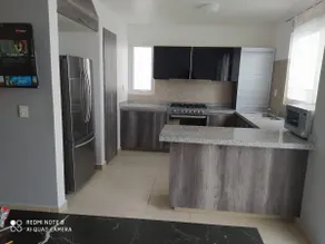 Entire house | A/C, bathtub, Wi-Fi, and parking - Image 4